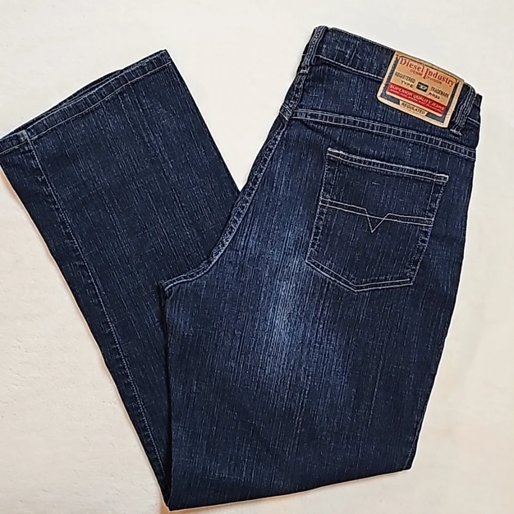 Diesel Industry Denim Division Jeans. Men's Size: Waist 40x32 Inseam.
